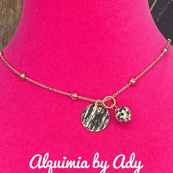 Alquimia Gold Necklace with Pendant - Picture 2 of 2